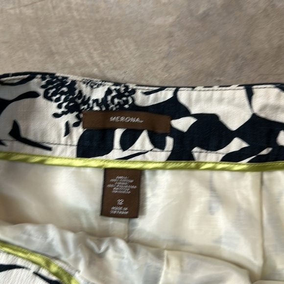 Merona Cream & Navy Floral Print Skirt w Buttoned Front Pockets Size 12 - Picture 5 of 7